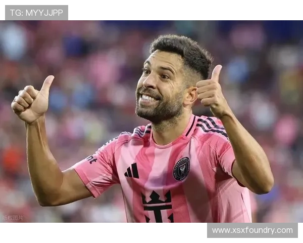 冲击最后一冠阿尔巴社媒晒合照激励队友共同争夺荣誉